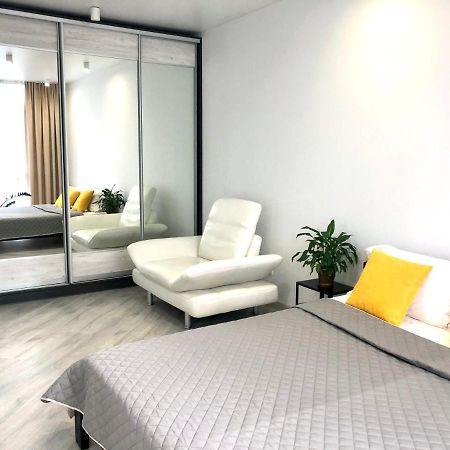 Osapart Ideal Apartment In The Complex Great Britain Lviv Exterior foto