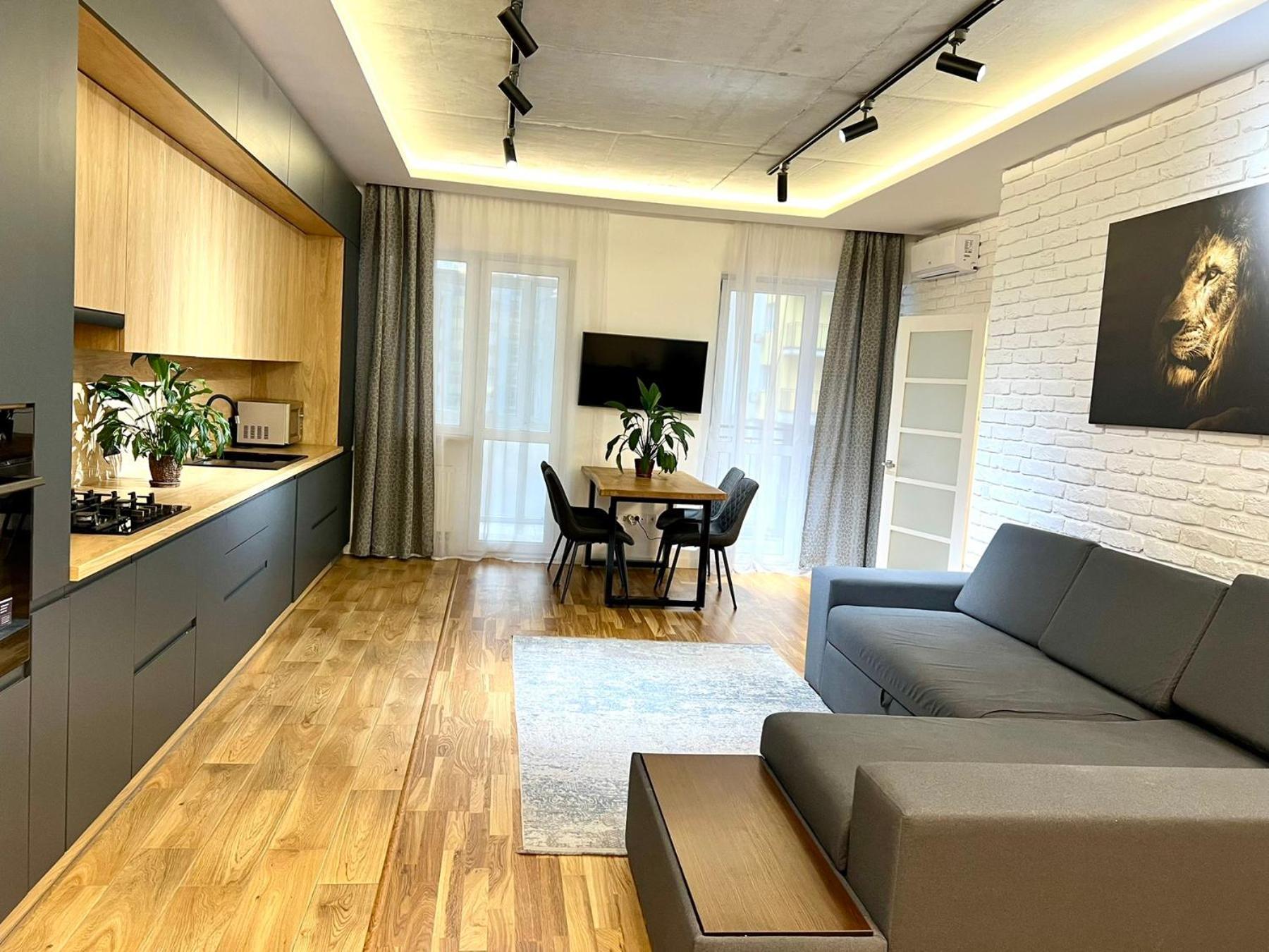 Osapart Ideal Apartment In The Complex Great Britain Lviv Exterior foto